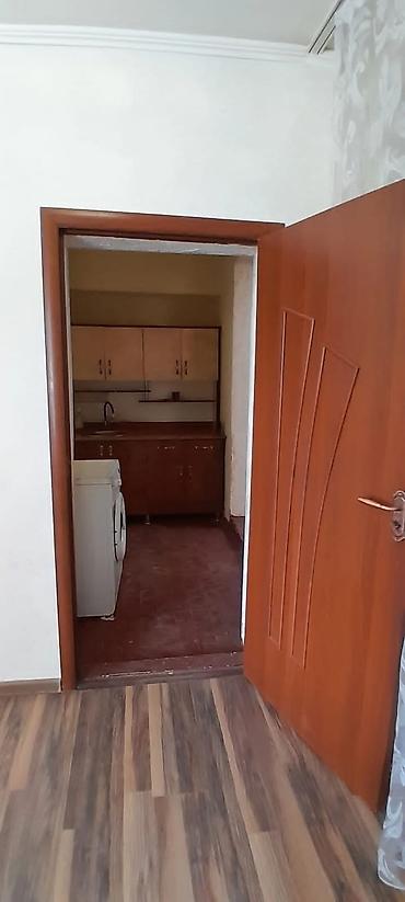 Аренда офисов: Аренда офисов, 100 м², В жилом комплексе, С отдельной кухней, С отдельным входом, С отдельным сан узлом — 10