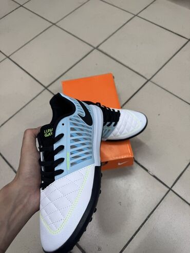Кроссовки и спортивная обувь: Мужские кроссовки, 41, Nike, Новый, цвет - Белый at lalafo.kg Кроссовки и спортивная обувь: Мужские кроссовки, 41, Nike, Новый, цвет - Белый