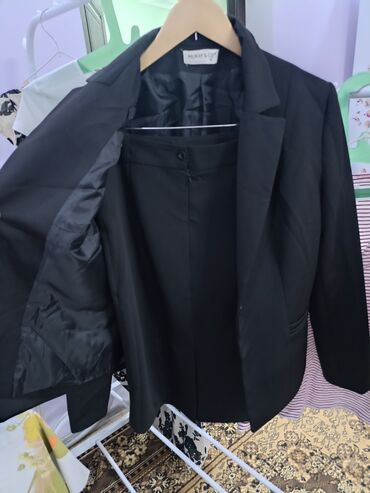 Костюмы с юбкой: Костюмы с юбкой — 7