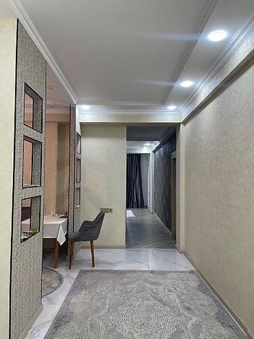 Mənzillər: 3 otaga duzelme - Planlaşdırma: ayrı-ayrı 2 otaq, geniş mətbəx — 8
