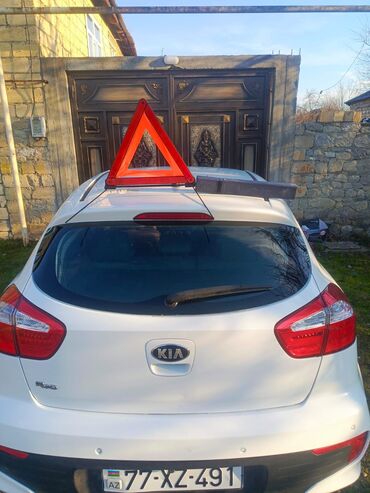 Kia: Kia Rio: 1.6 l | 2015 il Hetçbek — 9