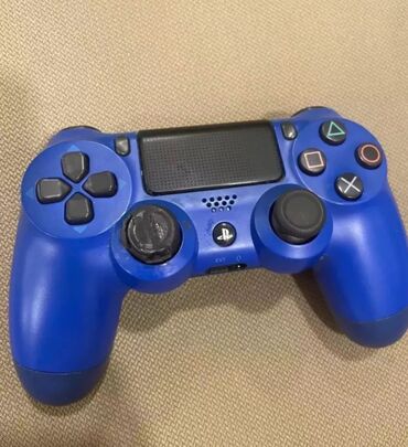 ps4 dualshock: Ps4 coystiki original Az islenib Ustunde cizigi yoxdu Hecbir problemi