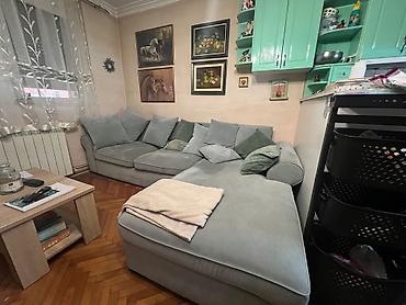 stolovi za kafice novi pazar: Siva ugaona garnitura – Vitorog Cena: 200 € Opis: Prodajem sivu — 2