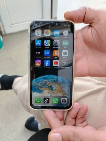 Digər mobil telefonlar: IPhone 11, Ağ, Face ID