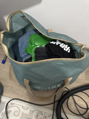 разгрузка гардероба: Отдам вещи даром Мужские размер м,л Куртка, пальто, обувь Большая