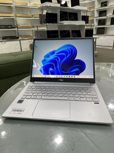 Ноутбуки: Ультрабук, Acer, 8 ГБ ОЗУ, Intel Core i5, 14 ", Б/у, Для несложных задач, память SSD