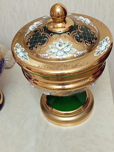 Кухонные принадлежности: Orijinal bogema.Hündürluyü 30 sm,diametri 22 sm.Yaşil qapaqlı konfet — 2
