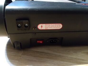 Trake za trčanje: Traka za trčanje (električna) - Kompaktna kućna traka sa LCD — 14