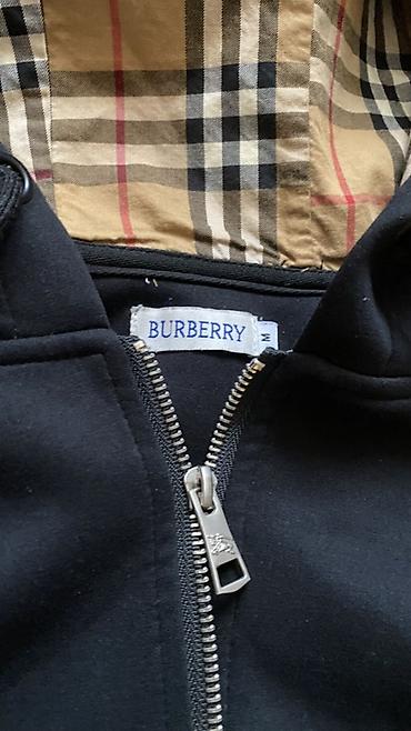одежд: Толстовка на молнии Burberry, размер M. - Цвет: чёрный. - Прямой — 2