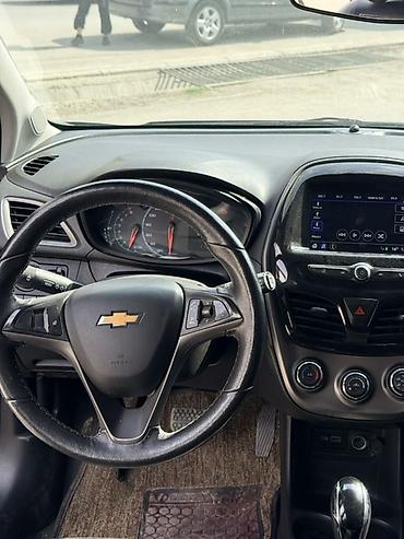 Smart: Chevrolet Spark: 2021 г., 1 л, Вариатор, Бензин, Хэтчбэк — 6