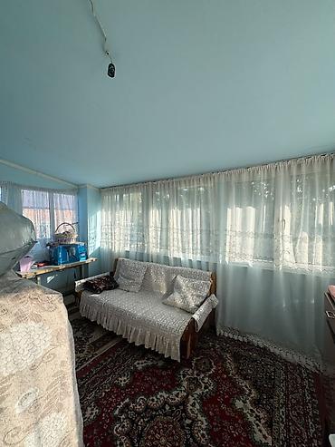 финский дом: 🏡 Продаётся двухэтажный финский дом в районе Арча-Бешик! 📍 Адрес: ул — 8