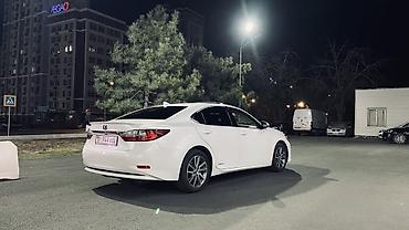 парктронник: Lexus ES: 2017 г., 2.5 л, Вариатор, Гибрид, Седан — 6