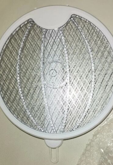 Oprema i sredstva za zaštitu: Elektricni reket novo ubica insekata akcija cene nisu fiksne na lalafo.rs — 4 Oprema i sredstva za zaštitu: Elektricni reket novo ubica insekata akcija cene nisu fiksne — 4