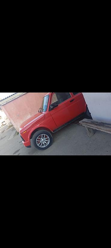 niva disqləri: LADA Niva (VAZ 2121) – parlaq qırmızı rəngdə şəhər və off-road üçün — 9