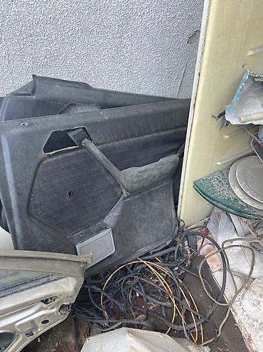 Другие автозапчасти: Продаю запчасти детали на Мерс 124 проводка Спринтер Задние плафоны at lalafo.kg — 8 Другие автозапчасти: Продаю запчасти детали на Мерс 124 проводка Спринтер Задние плафоны — 8