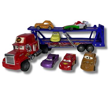автомобили для детей: Транспортер с 6-ю машинами - Молния Маккуин [ акция 50% ] - низкие