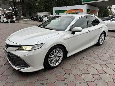 Toyota: Toyota Camry: 2018 г., 2.5 л, Автомат, Бензин, Седан — 2