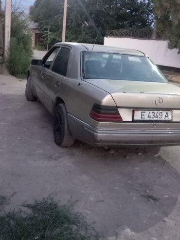 мерседес бенц е200: Mercedes-Benz 230: 1990 г., 2.3 л, Механика, Бензин, Вэн/Минивэн