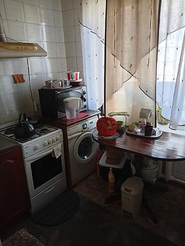 бишкек восток 5: 3 бөлмө, 65 м², Восток-5 мкр Жеке план, 5 кабат, Эски ремонт — 8