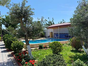 Bağ evlərinin kirayəsi: Bağ evi kirayə verilir, Mərdəkan Mərdəkanda yerləşən isti, hovuzlu bağ — 3