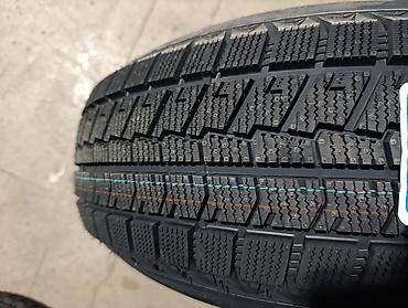 60: Шины 225 / 60 / R 18, Зима, Новый, Комплект, Внедорожные (АТ/МТ), Китай, Maxtrek — 1