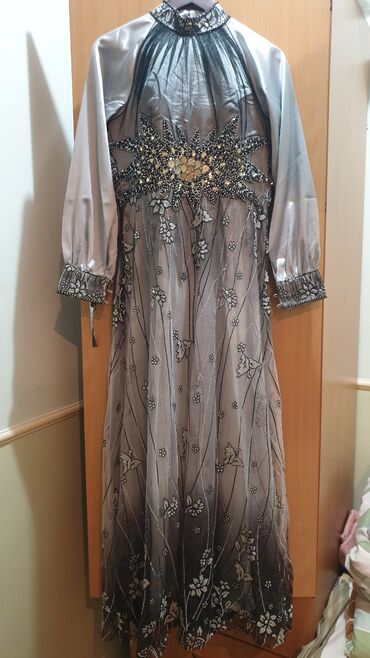 вечернее бальное платье: Вечернее платье, Классическое, Длинная модель, Шелк, С рукавами, Камни, XL (EU 42)