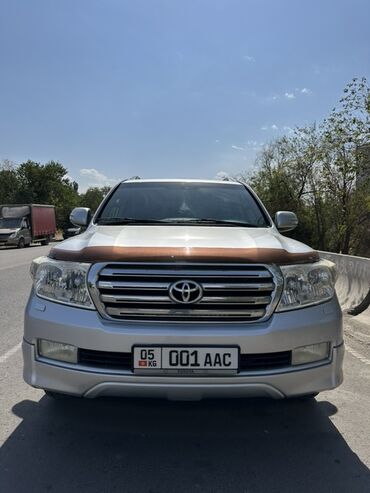 крузак 200 цена: Toyota Land Cruiser 200, серебристый. Араб, 4.0 бензин/газ Освеженная