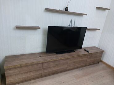 ТВ и видео: Подставка для телевизора и сам телевизор