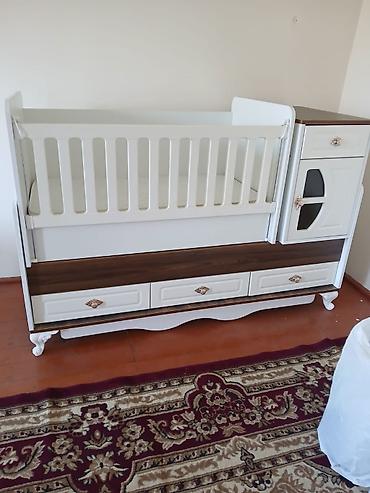 damla divan desti: Bebeco uşaq beşiyi – komodlu və çoxfunksiyalı model - Rəng: ağ + — 1