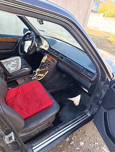 Транспорт: Mercedes-Benz W124: 1993 г., 2.2 л, Механика, Бензин, Седан — 10