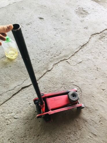 купить оборудование для развал схождения: Комплект оборудования для шиномонтажа и сервиса авто. В составе: -