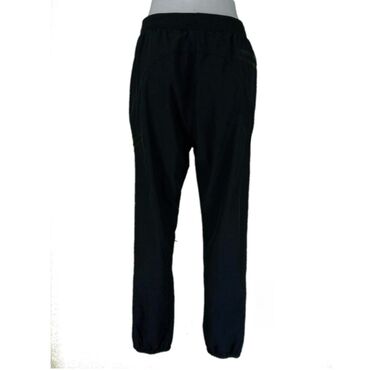 Pantalone: M — 3