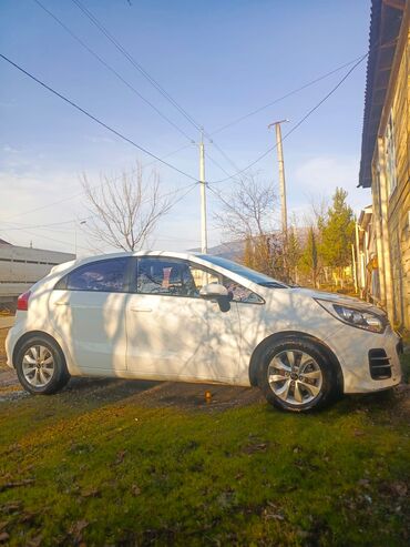 Kia: Kia Rio: 1.6 l | 2015 il Hetçbek — 17