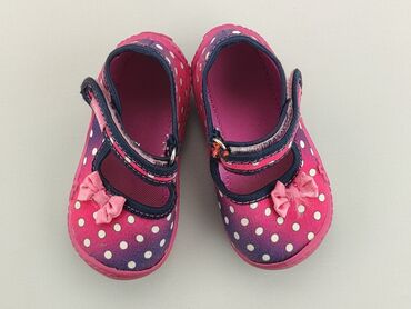 Kids' Footwear: Slippers 20,5, Used