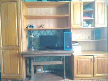 Другие мебельные гарнитуры: Продаю стенку. сделана из натуральной сосны. в комплекте шкаф, тумба