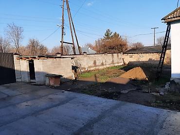 Долгосрочная аренда домов: Продаётся 2 жилых дома на одном участке в Петропавловке ул Фрунзе — 24