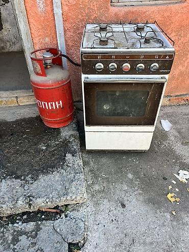 Кухонные плиты и варочные поверхности: Газовая плита с духовкой + баллон пропан - Тип подключения: баллонный — 1