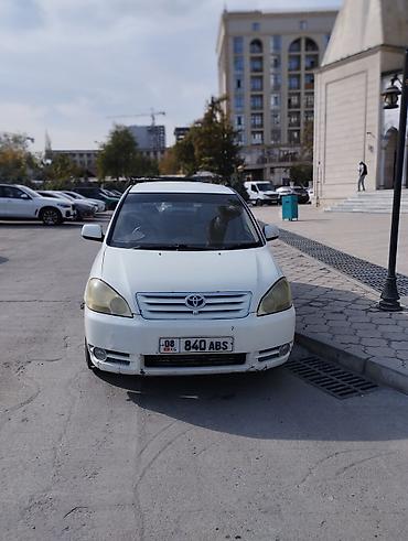4wd: Toyota Ipsum: 2001 г., 2.4 л, Автомат, Газ, Минивэн — 2
