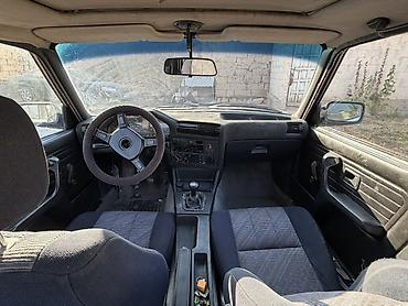 cl 63 amg: BMW 3 series: 1986 г., 1.8 л, Бензин, Седан — 5