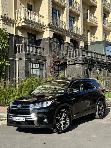 Toyota: Toyota Highlander: 2018 г., 3.5 л, Вариатор, Гибрид, Кроссовер