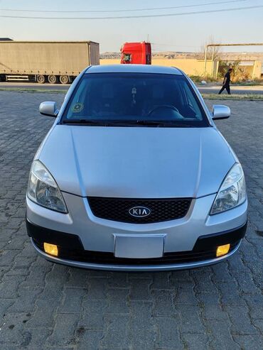 Kia: Kia Rio: 1.5 l | 2006 il Sedan