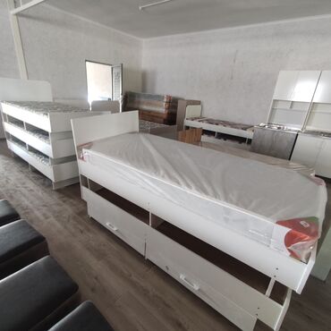 Односпальные кровати: Односпальная кровать, Новый, С матрасом, длина - 190 см — 13