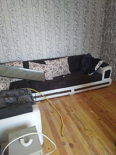 Divanlar: Künc divan – qara-ağ rəng kombinasiyasında, müasir dizayn. - L‑şəkilli — 2