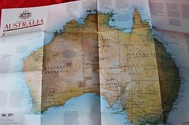 Knjige: NATIONAL GEOGRAPHIC FEBRUAR 1988. + MAPA AUSTRALIJE | National — 4