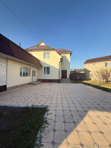 продаю дом район арча бешик: Дом, 285 м², 6 комнат, Агентство недвижимости, Косметический ремонт