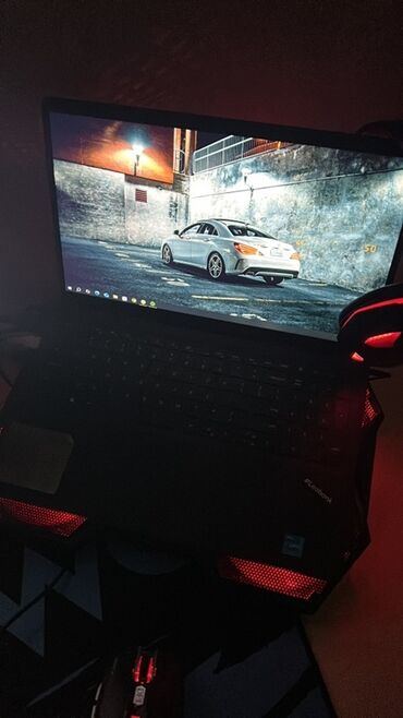 JMC: İşlənmiş Dell 15.6 ", Intel Core i3, 512 GB