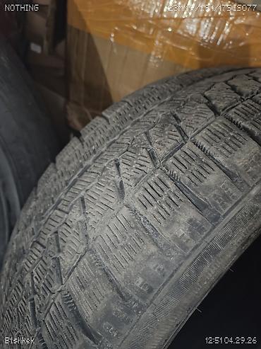 Шины: Зимние шины 215/65 R17 - Размер: 215/65 R17 (маркировка на борте). - — 2