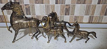 farfor fiqurları: Fiqur, Metal, rəng - Qızılı — 1