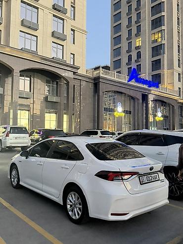 Продажа авто: Toyota Corolla: 2020 г., 1.8 л, Вариатор, Гибрид, Седан — 3