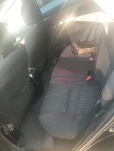 продаю или меняю с доплатой мне: Toyota Auris: 2007 г., 1.6 л, Робот, Бензин, Хэтчбэк